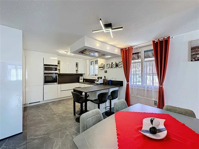 Duplex mit Charme im Herzen von Dombresson – Foto 12 von 17