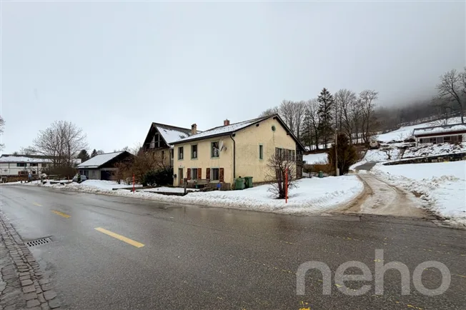 6 Zimmer Einfamilienhaus, 2058 Le Pâquier NE
