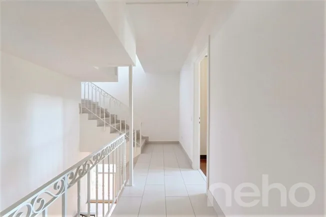 4.5 Zimmer Wohnung, 2068 Hauterive NE