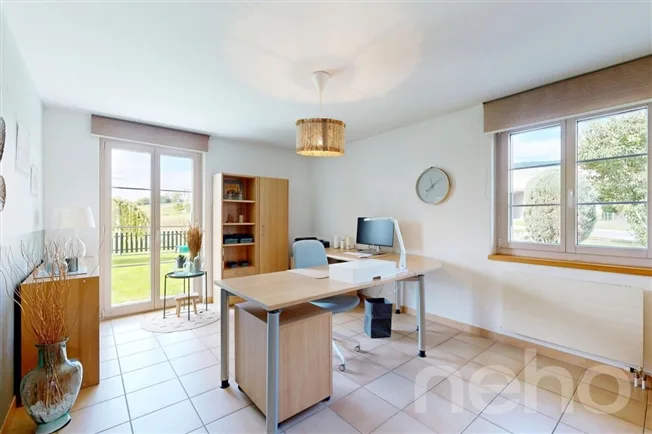 6.5 Zimmer Einfamilienhaus in Thielle – Foto 8 von 13