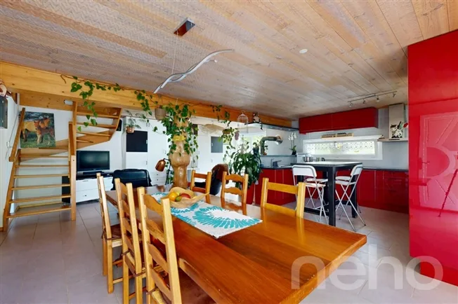 9 Zimmer Bauernhaus in Les Bayards – Foto 4 von 12