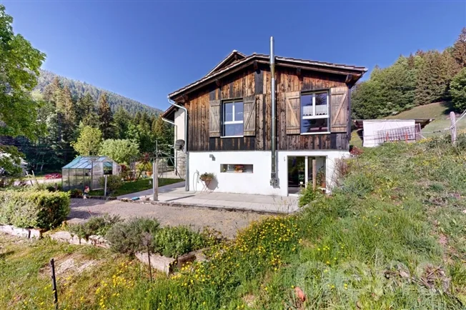 9 Zimmer Bauernhaus in Les Bayards – Foto 3 von 12