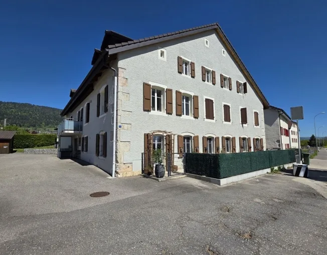 5.5 Zimmer Attikawohnung in Coffrane – foto 9 di 12