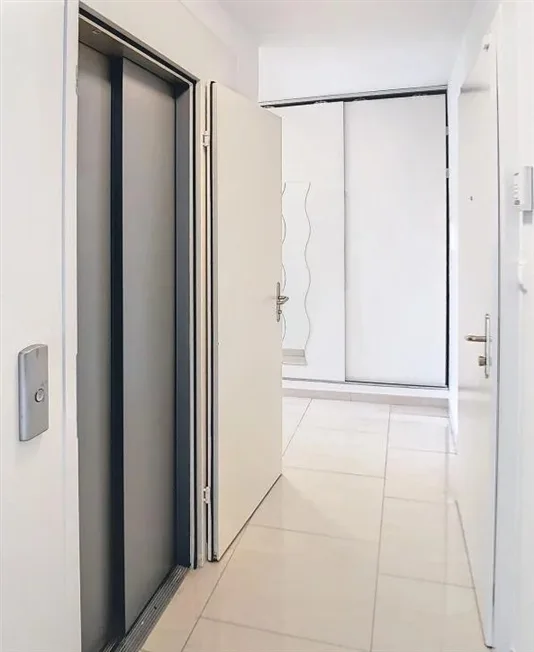 6 Zimmer Wohnung in La Chaux-de-Fonds – Foto 5 von 13