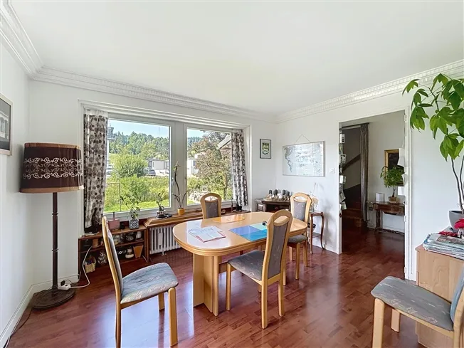 8 Zimmer Einfamilienhaus in La Chaux-de-Fonds – Foto 6 von 9