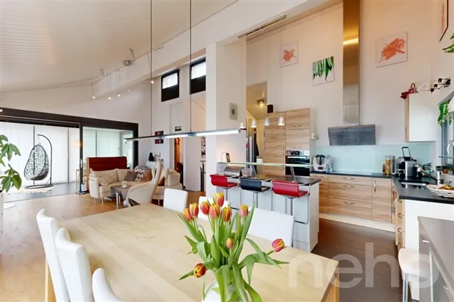 4.5 Zimmer Einfamilienhaus in Saignelégier – Foto 3 von 12