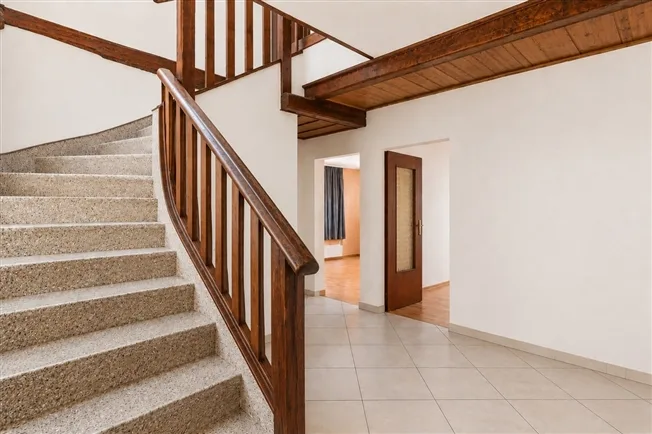 10 Zimmer Villa in Le Locle – Foto 7 von 11