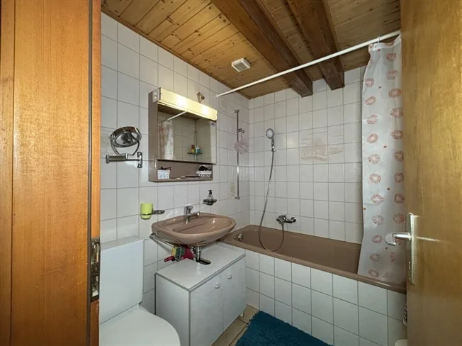 8 Zimmer Bauernhaus in La Chaux-du-Milieu – foto 10 di 20