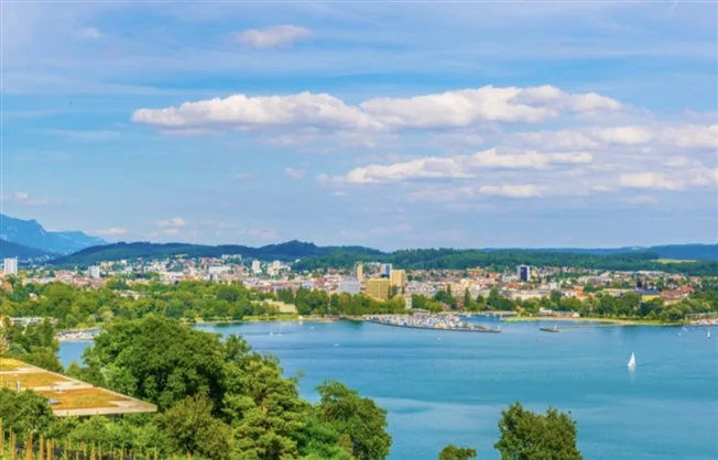 9 Zimmer Einfamilienhaus in Biel-Bienne – foto 2 di 2