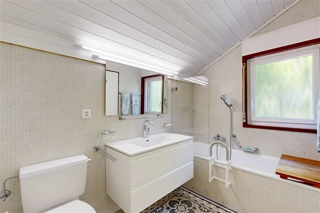6.5 Zimmer Einfamilienhaus in La Neuveville – Foto 9 von 12