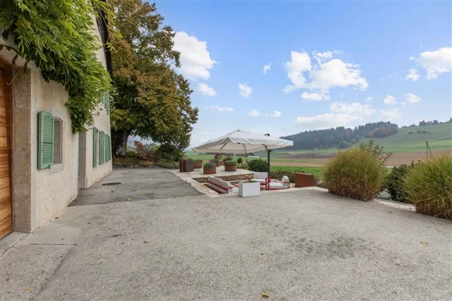 Eine außergewöhnliche Farm, versteckt am südlichen Fuße des Chasseral – Foto 21 von 22