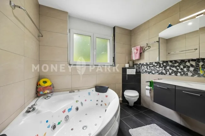 9 Zimmer Einfamilienhaus in Frinvillier – Foto 6 von 13