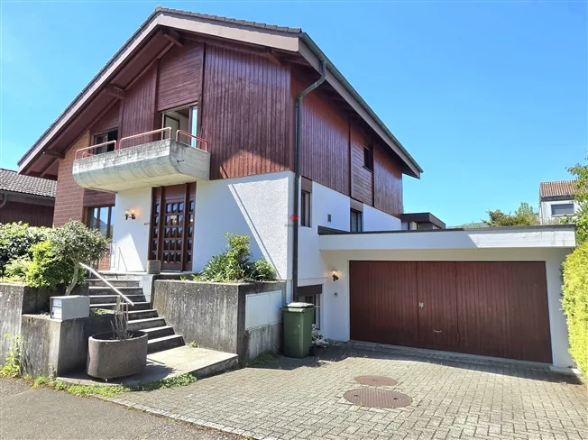 6.5 Zimmer Einfamilienhaus in Orpund – foto 2 di 16