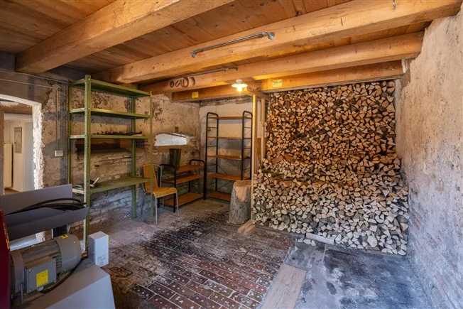 4 Zimmer Einfamilienhaus, 2553 Safnern