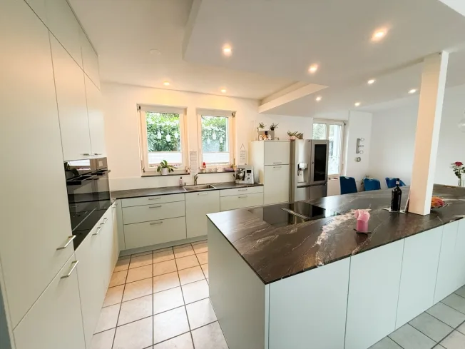 6.5 Zimmer Einfamilienhaus in Safnern – foto 11 di 14