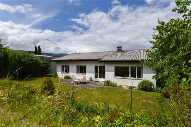 8 Zimmer Einfamilienhaus, 2562 Port