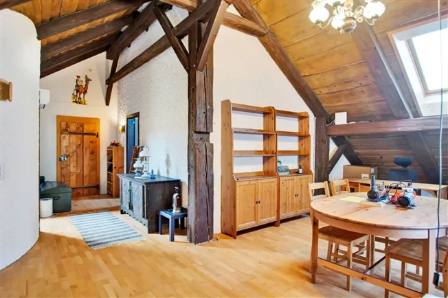 8 Zimmer Einfamilienhaus in Courtelary – foto 4 di 7