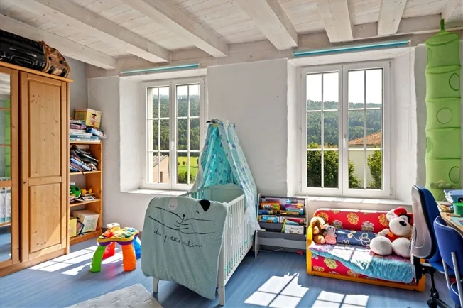 5.5 Zimmer Einfamilienhaus in St-Imier – Foto 8 von 9