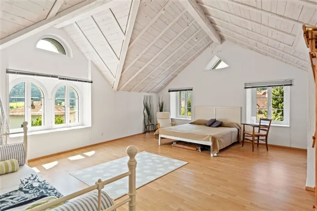 5.5 Zimmer Einfamilienhaus in St-Imier – Foto 7 von 9