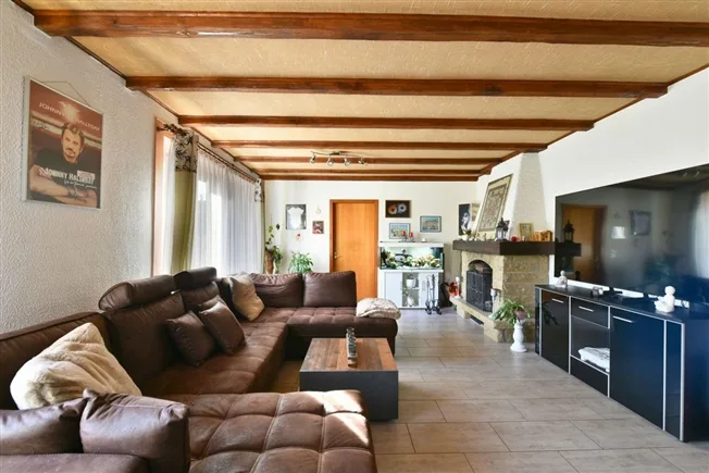 8.5 Zimmer Einfamilienhaus in St-Imier – Foto 7 von 13