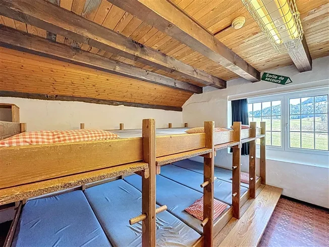 Habitation avec colonie de vacances à grand potentiel – Foto 7 von 13