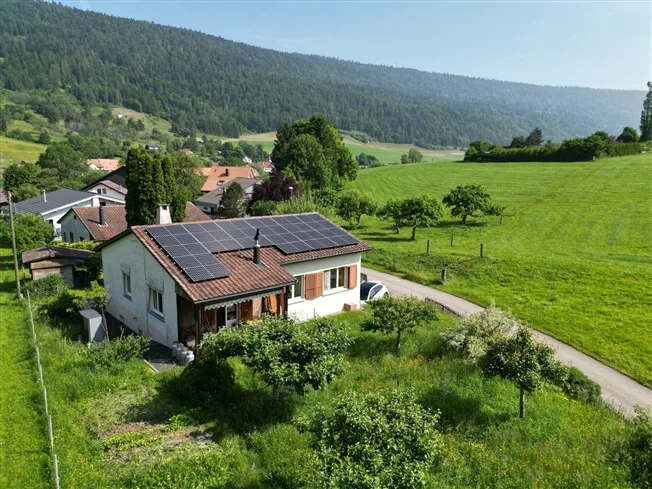 4.5 Zimmer Einfamilienhaus in Cormoret – Foto 9 von 9