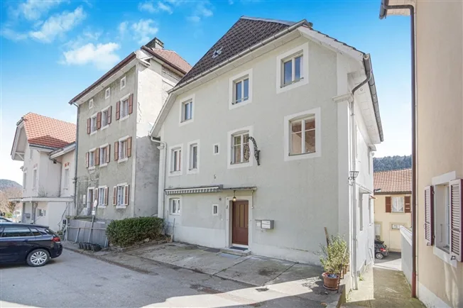 8.5 Zimmer Einfamilienhaus, 2616 Renan BE