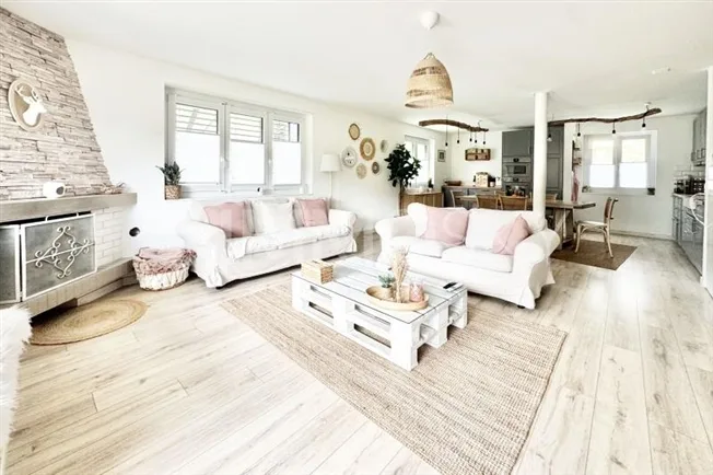 8 Zimmer Einfamilienhaus, 2616 Renan BE