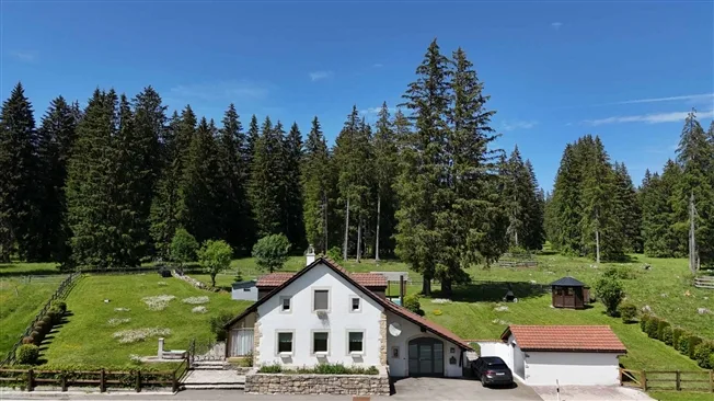 5.5 Zimmer Villa, 2722 Les Reussilles