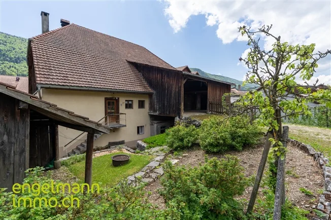 Einfamilienhaus in Court – Foto 3 von 13