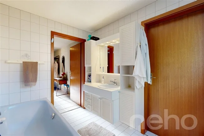 6 Zimmer Einfamilienhaus in Court – foto 11 di 12
