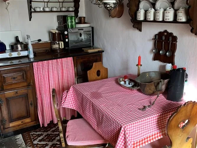 3 Zimmer Bauernhaus in Roches BE – foto 2 di 5