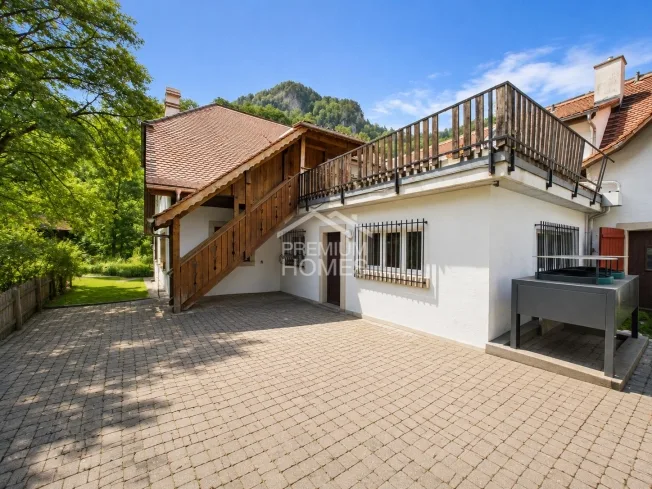 12 Zimmer Wohnung, 2762 Roches BE