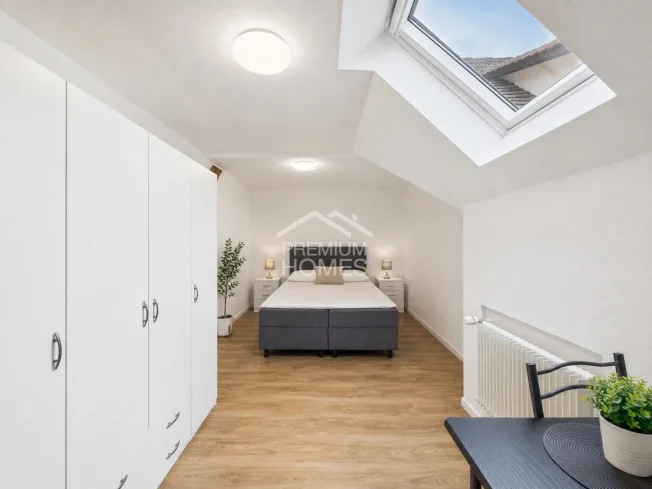 12 Zimmer Wohnung, 2762 Roches BE