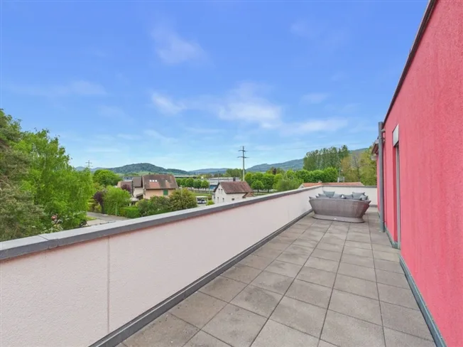 Moderne Penthouse-Wohnung mit Panorama-Terrasse in Delémont – Foto 19 von 22