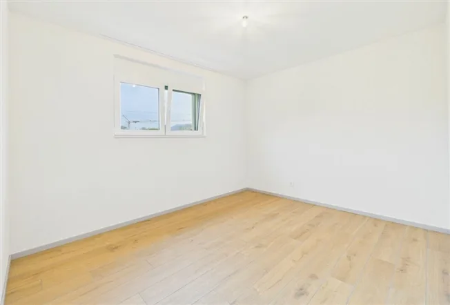 Appartamento attico esclusivo con grande terrazza e zona residenziale tranquilla – foto 18 di 26