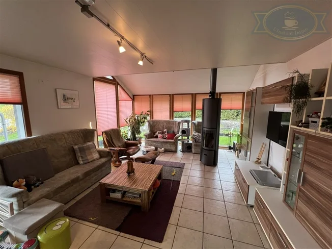 5.5 Zimmer Einfamilienhaus in Boécourt – Foto 3 von 11