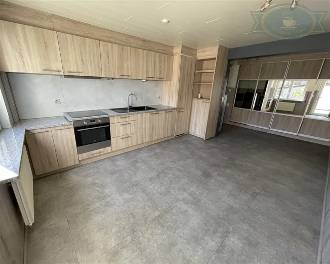 5.5 Zimmer Reihenfamilienhaus in Alle – Foto 2 von 11