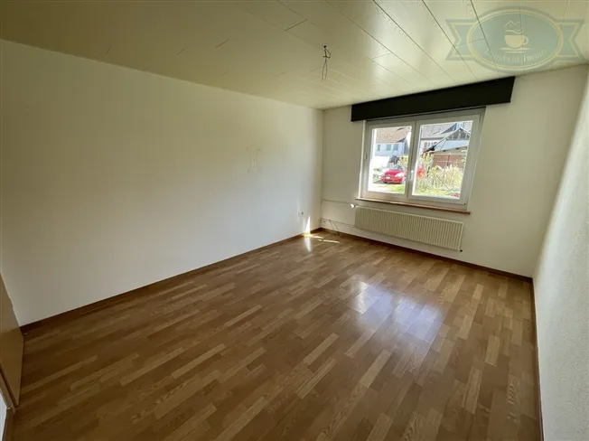 5.5 Zimmer Reihenfamilienhaus in Alle – Foto 4 von 11
