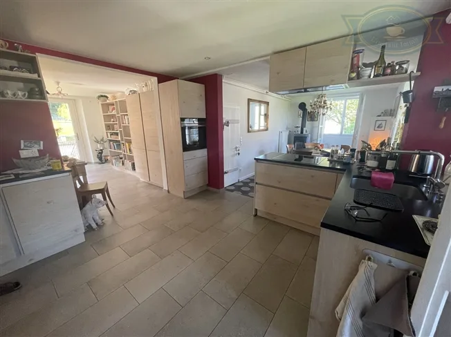 8 Zimmer Villa in Vendlincourt – Foto 2 von 18