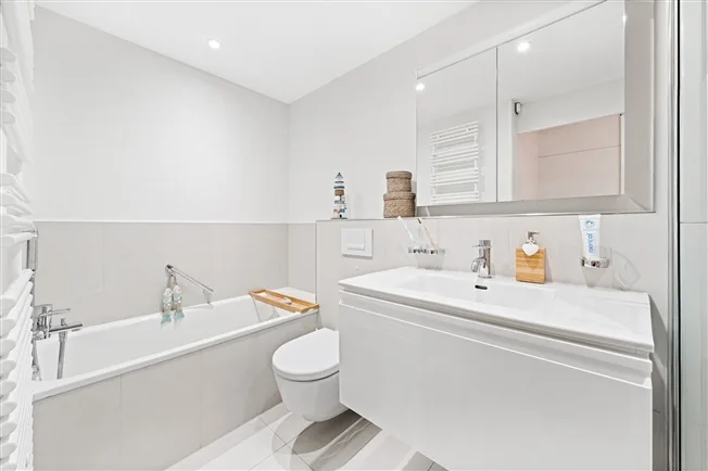 Grosszügige Wohnung mit modernem Ausbau