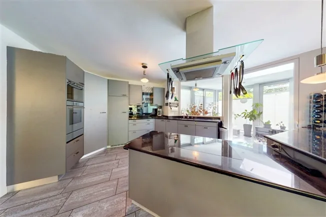 6.5 Zimmer Einfamilienhaus in Erlach – Foto 10 von 20