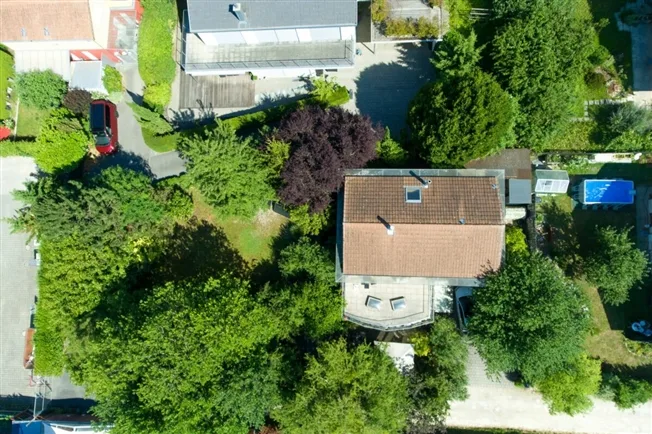 6.5 Zimmer Einfamilienhaus in Erlach – Foto 2 von 20
