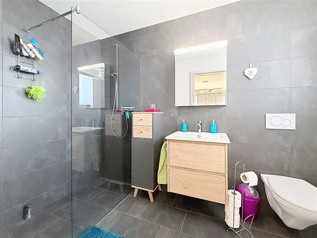 4.5 Zimmer Attikawohnung in Gampelen – photo 9 sur 11