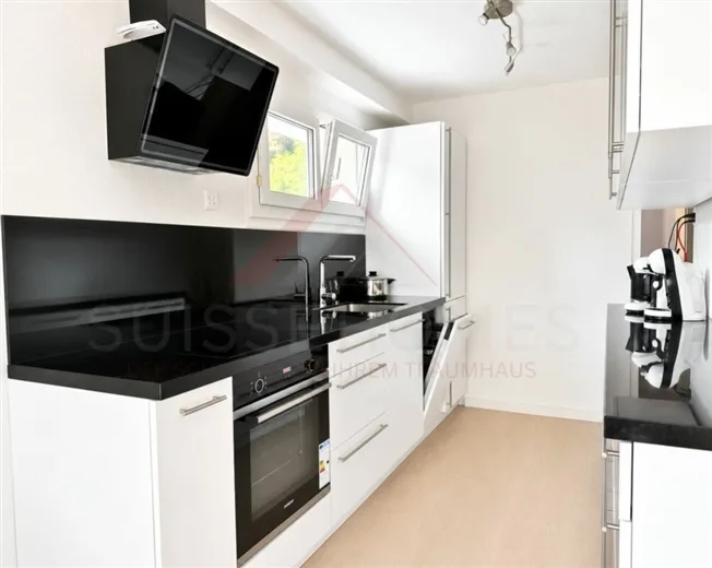 Vivre avec une vue panoramique - charmant appartement 3.5 pièces pour se sentir bien – photo 4 sur 10