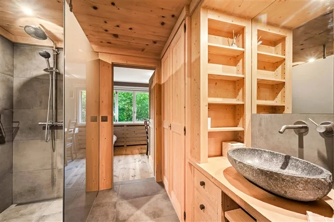 4 Zimmer Wohnung in Gstaad – Foto 9 von 10