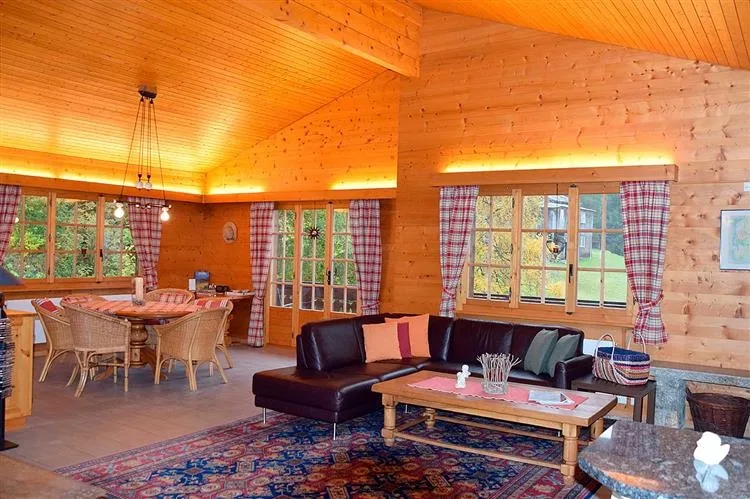 5.5 Zimmer Chalet in St. Niklaus VS – photo 2 of 10