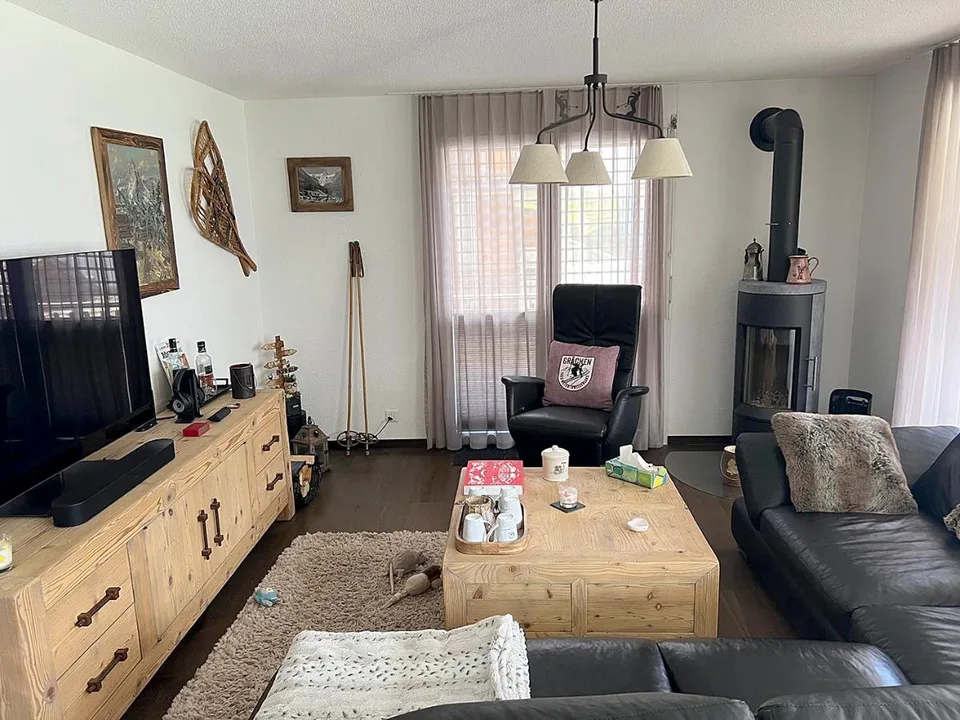 4.5 Zimmer möbl. Wohnobjekt in Grächen – photo 2 of 10