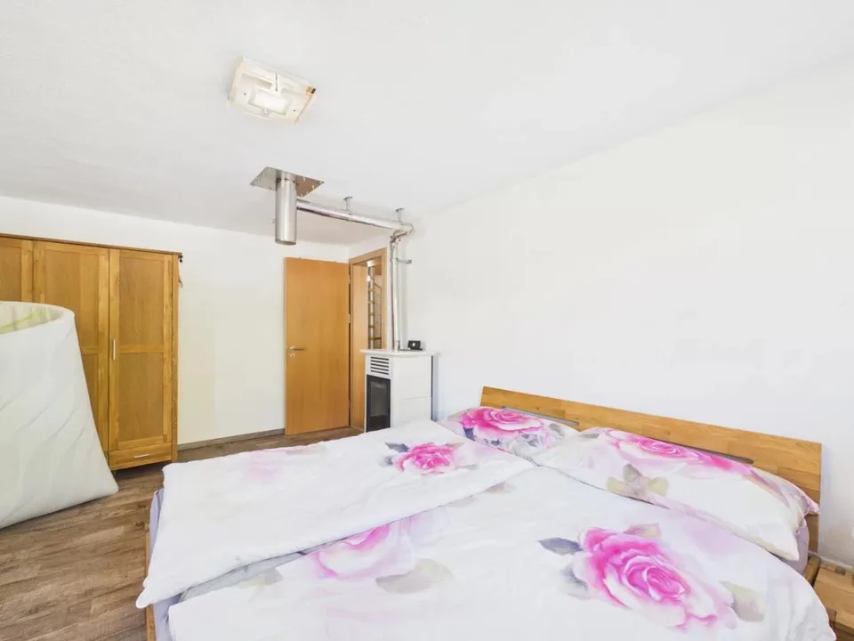 4.5 Zimmer Chalet in Täsch – photo 10 of 15