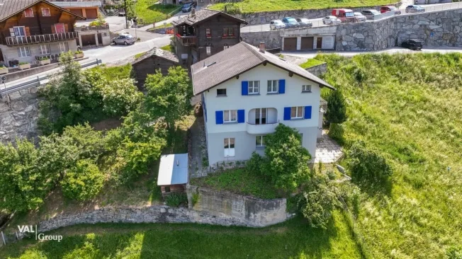 9 Zimmer Einfamilienhaus in Staldenried – Foto 2 von 20